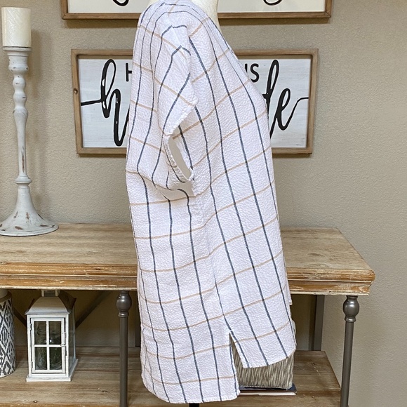 NWT Tahari Linen Windowpane V-Neck Top Size Small - Picture 3 of 8